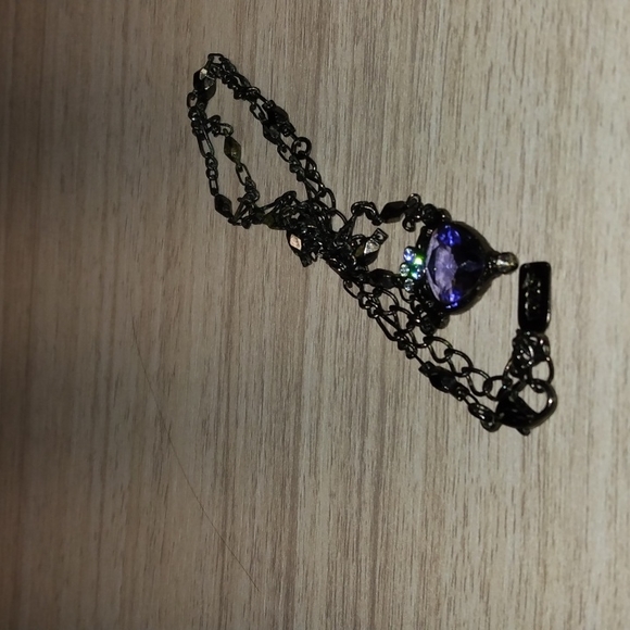 Vintage 1928 Blue & Black Dainty Necklace - Picture 6 of 7